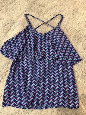 Charming Charlie’s Women’s Blue and Red Chevron Pattern Top size Medium